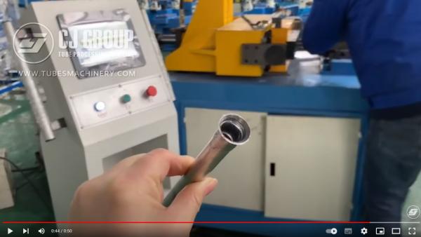 Vidéo : Formage automatique de tubes, bridage d'extrémité de tube, machine d'évasement